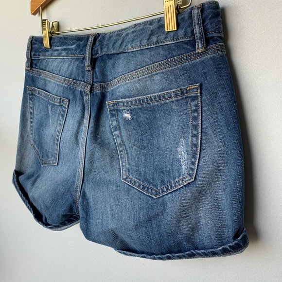 GAP | distressed blue denim jean shorts - Picture 6 of 13